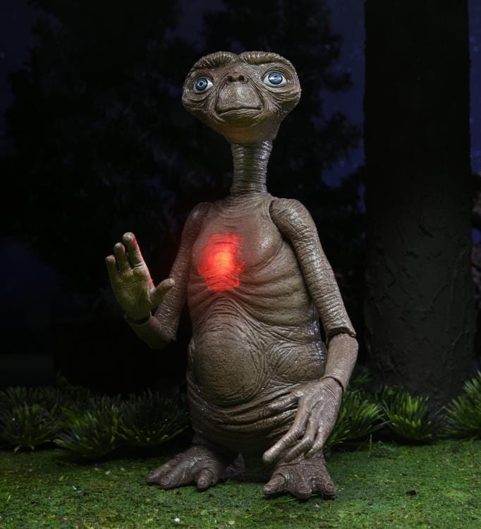 E.T. 40th Anniversary 7" Scale Figures - Ultimate Deluxe E.T. w/ LED Chest & Phone Home Communicator - Pop-O-Loco - NECA